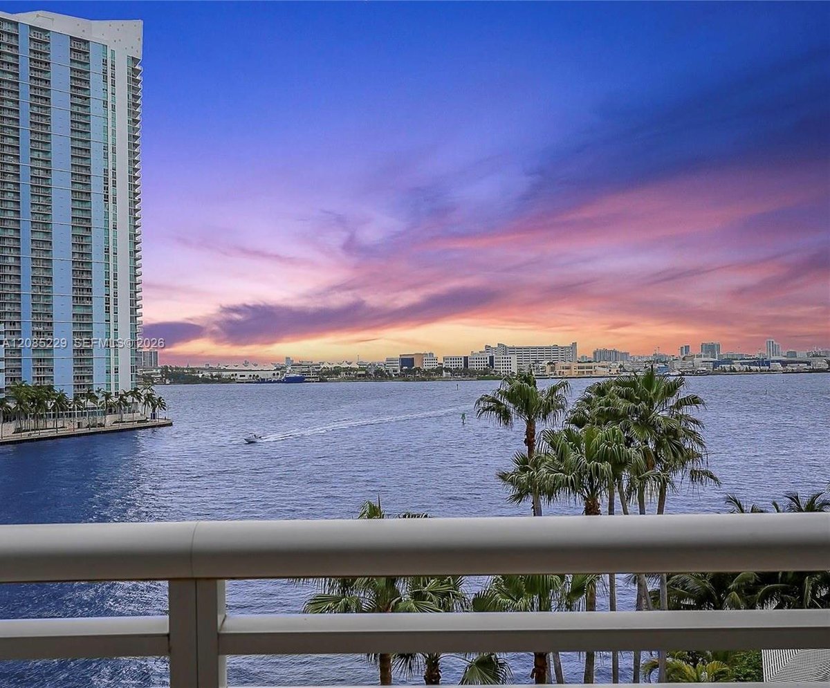 901 Brickell Key Blvd # 608, Miami FL 33131