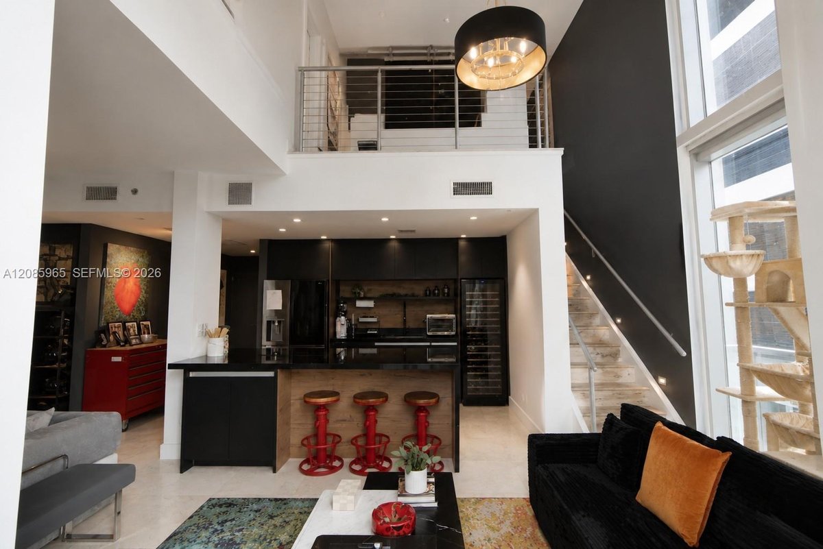 1050 Brickell Ave # 222, Miami FL 33131
