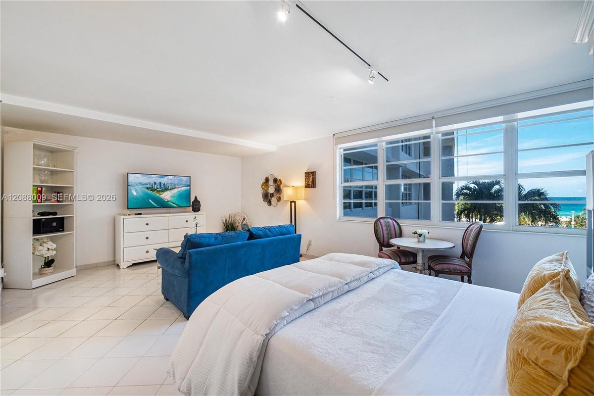 100 Lincoln Rd # 515, Miami Beach FL 33139