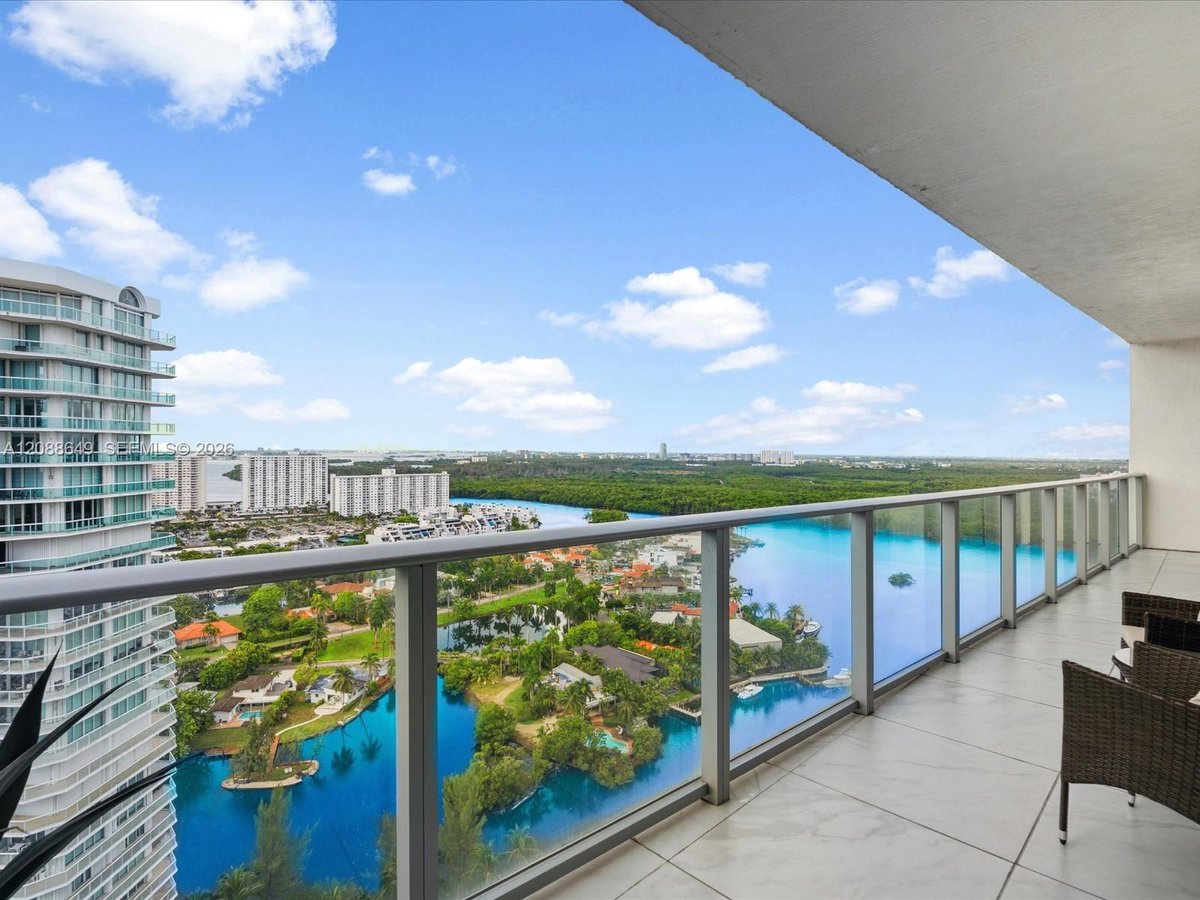 300 Sunny Isles Blvd # 2506, Sunny Isles Beach FL 33160