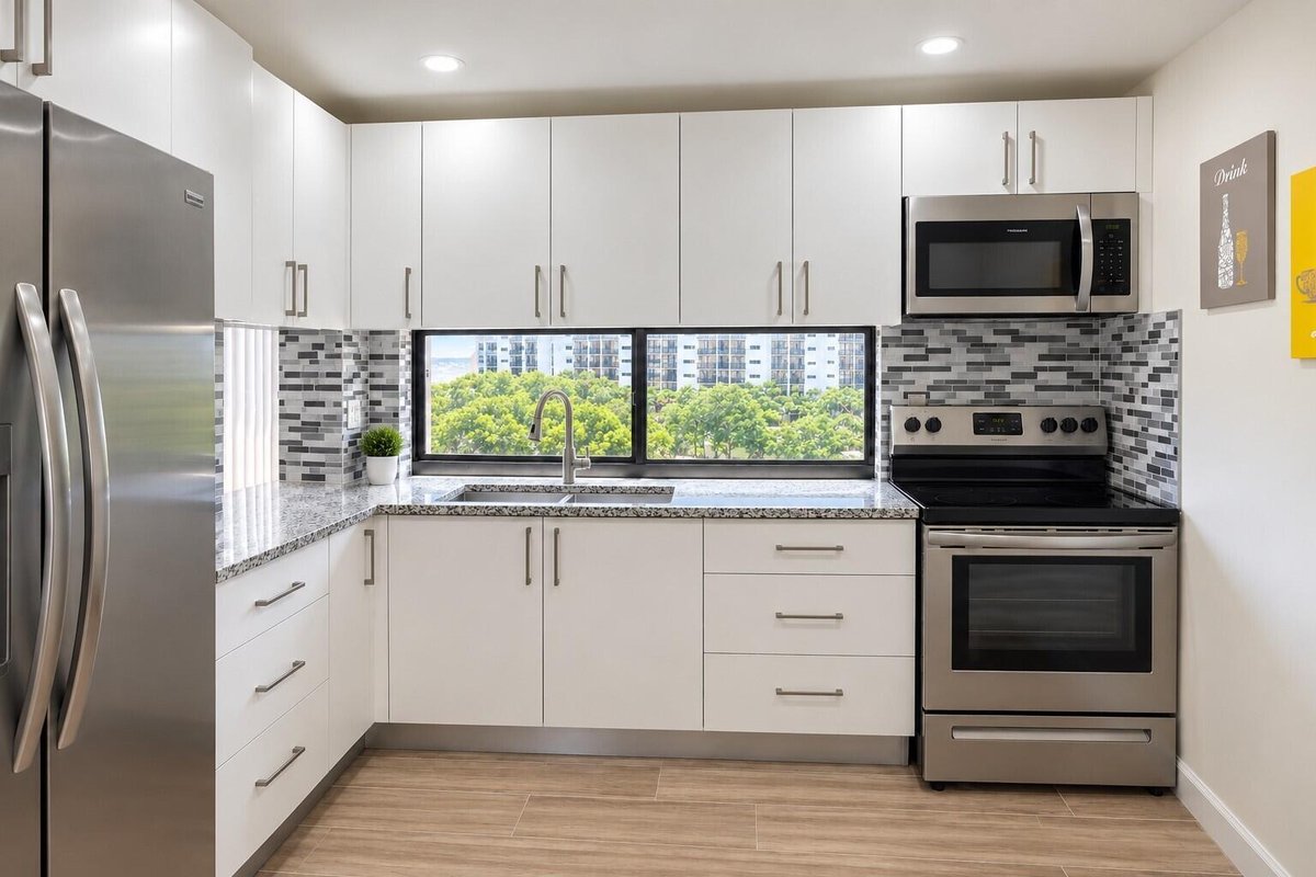 17021 N BAY Road # 816, Sunny Isles Beach FL 33160