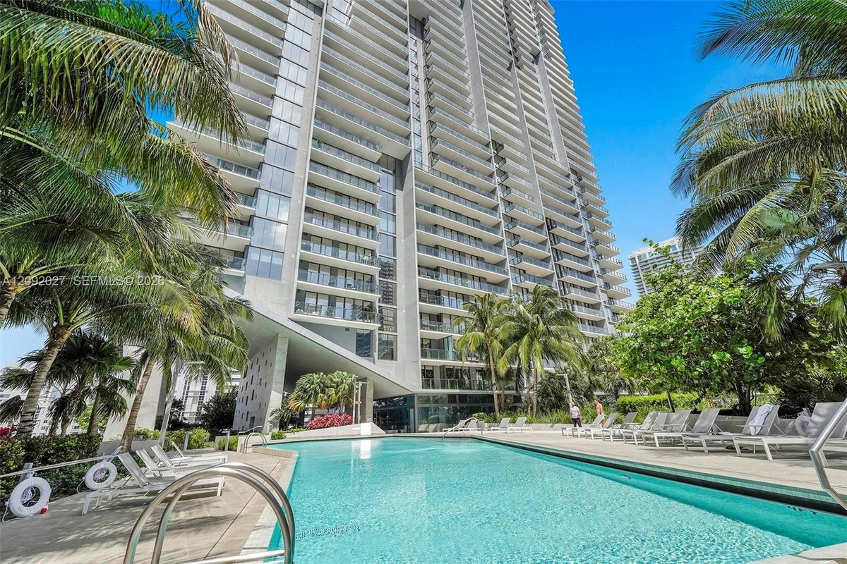 88 SW 7th St # 910, Miami FL 33130