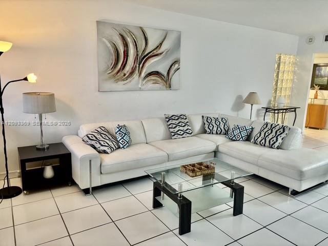 100 Lincoln Rd # 802, Miami Beach FL 33139