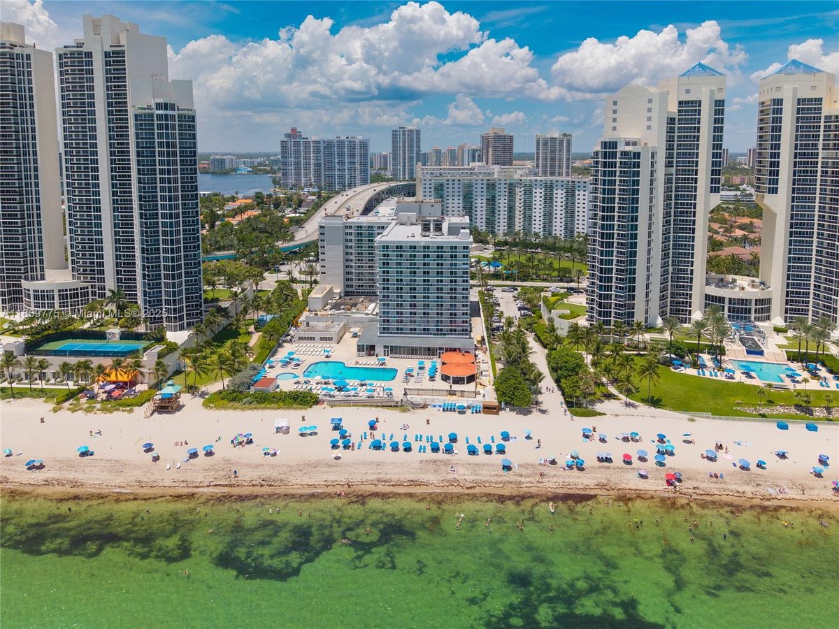 19201 Collins Ave # 822, Sunny Isles Beach FL 33160