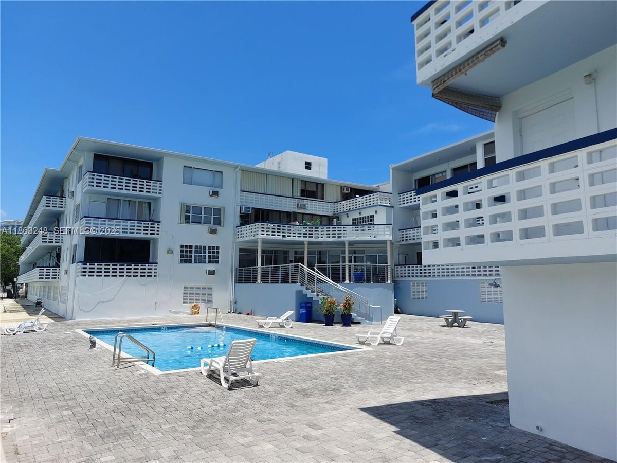 6484 Indian Creek Drive # 320, Miami Beach FL 33141