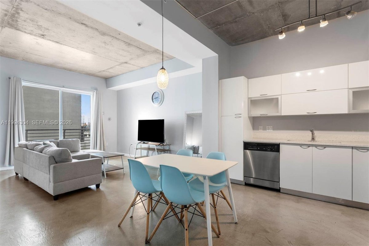234 NE 3rd St # 1106, Miami FL 33132