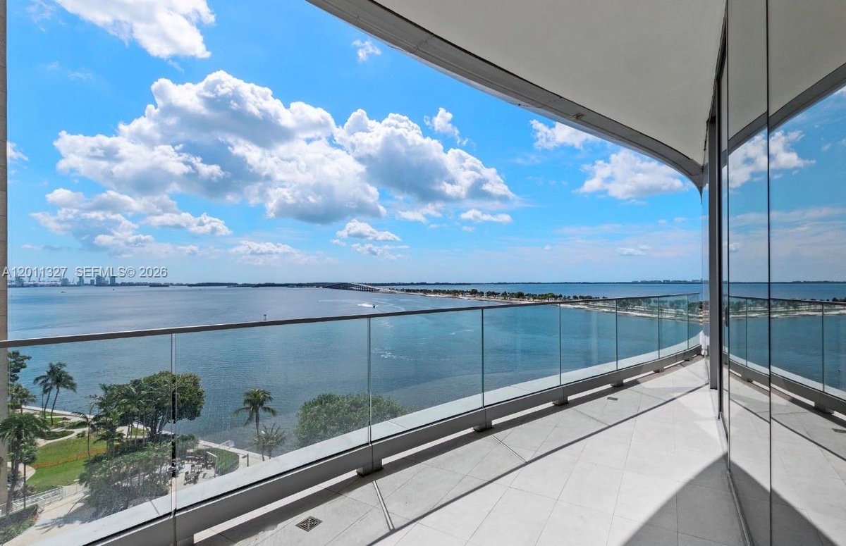175 SE 25th Rd # 704, Miami FL 33129