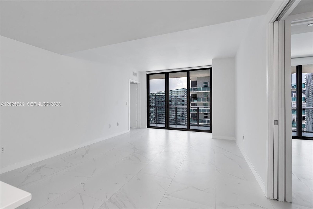1300 S Miami Ave # 3211, Miami FL 33130
