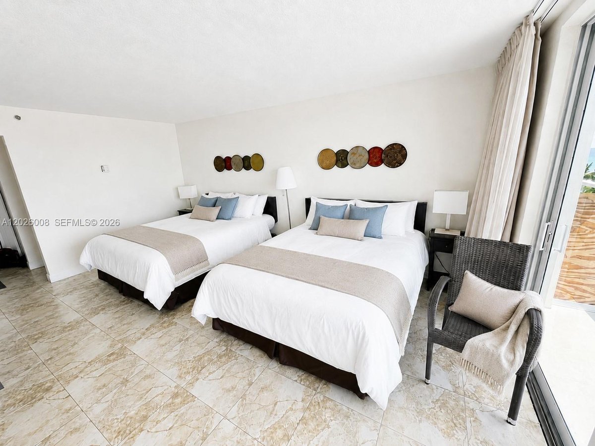 Sunny Isles Beach, FL