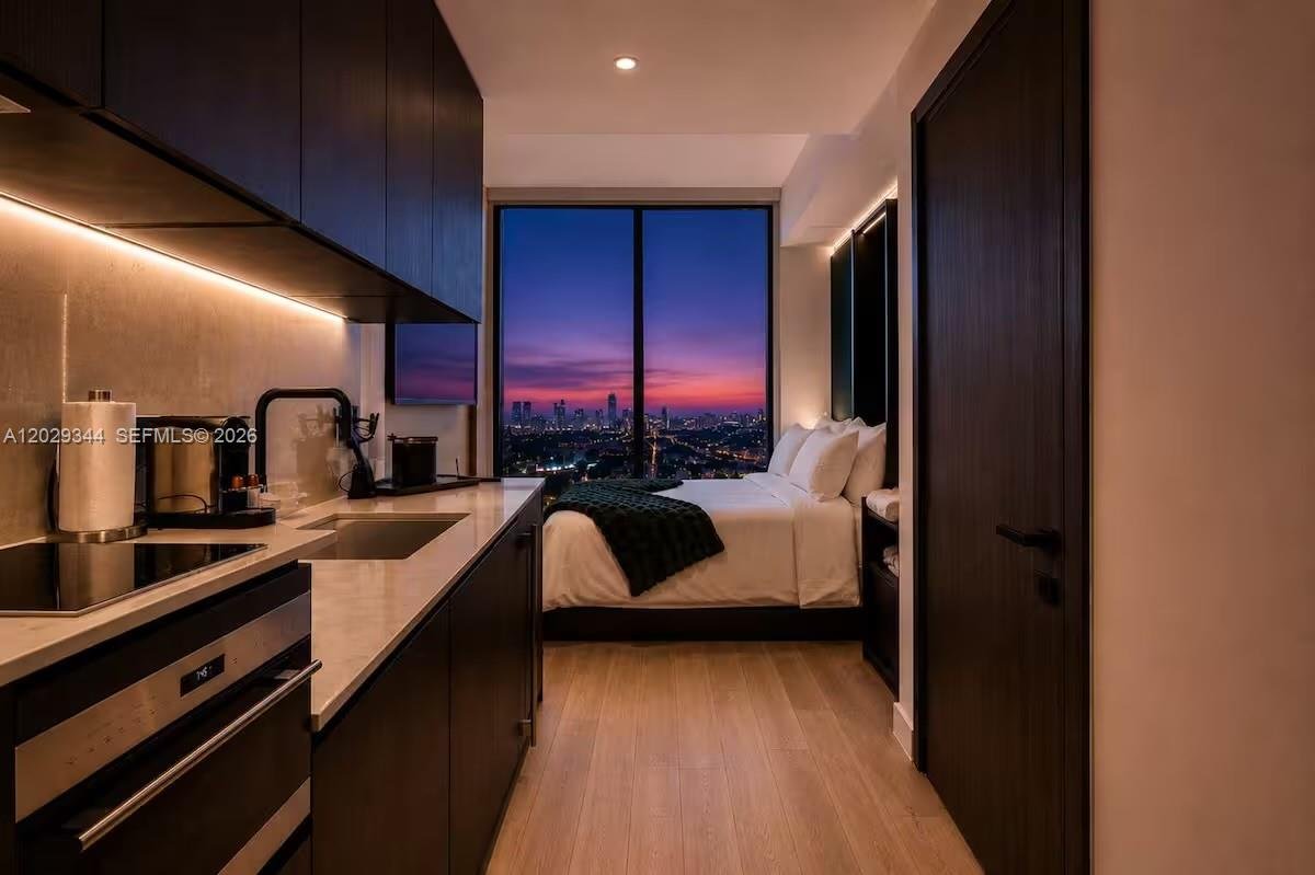 20 NE 11th St # 2606A, Miami FL 33132