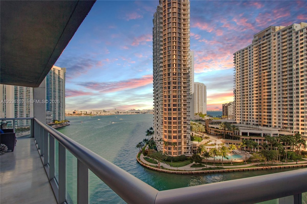 465 Brickell Ave # 1101, Miami FL 33131