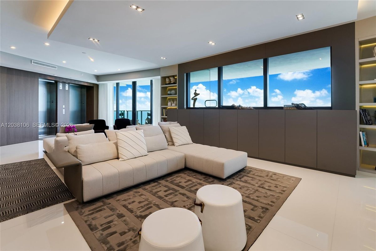18555 Collins Ave # 3301, Sunny Isles Beach FL 33160