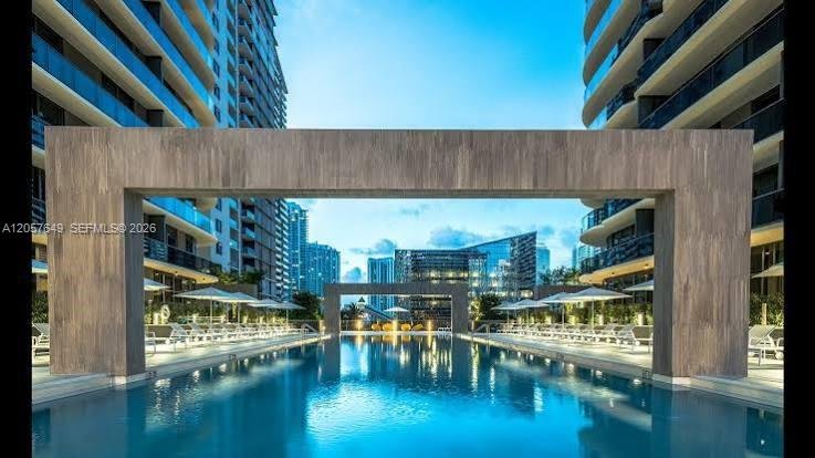 55 SW 9th St # 4209, Miami FL 33130