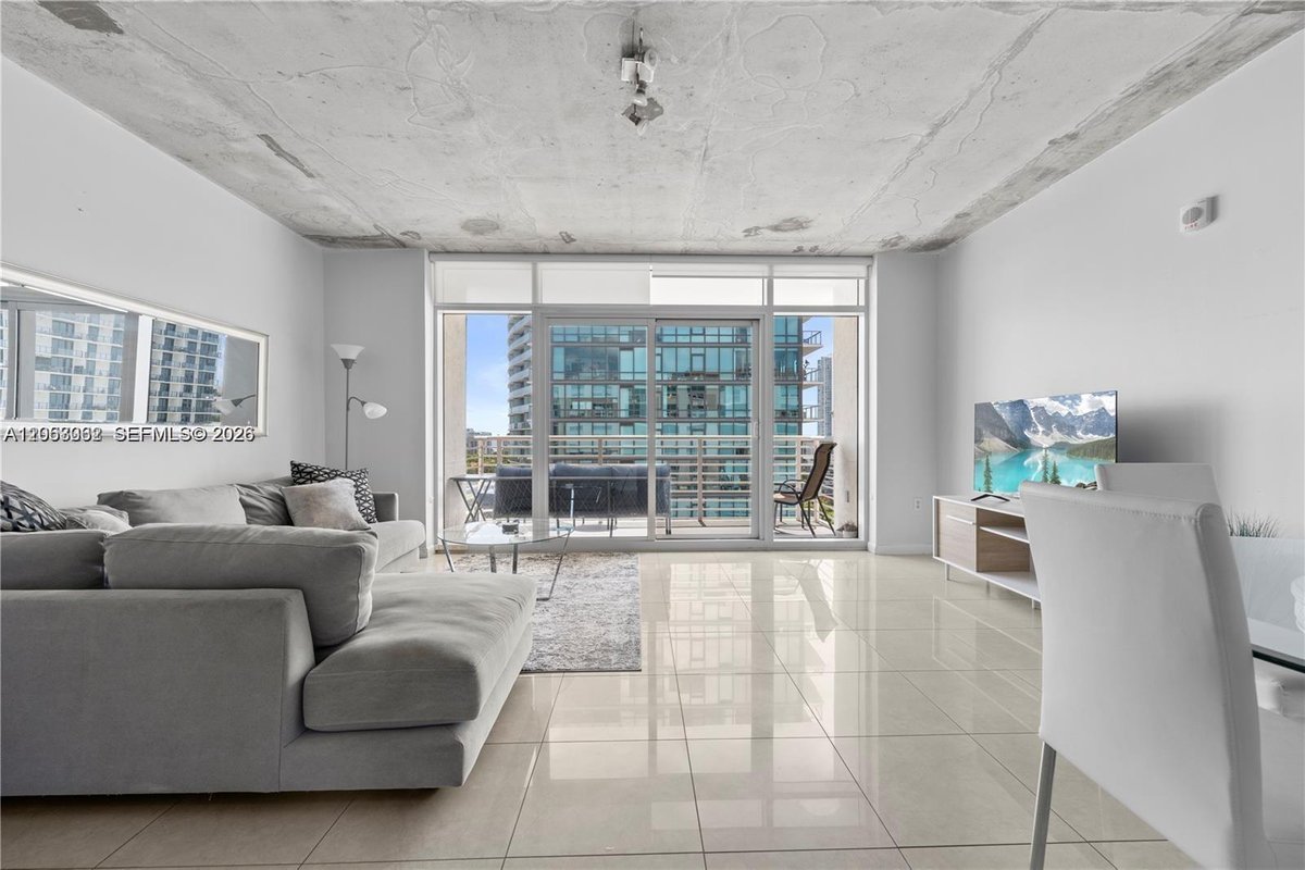 3250 NE 1st Ave # 917, Miami FL 33137