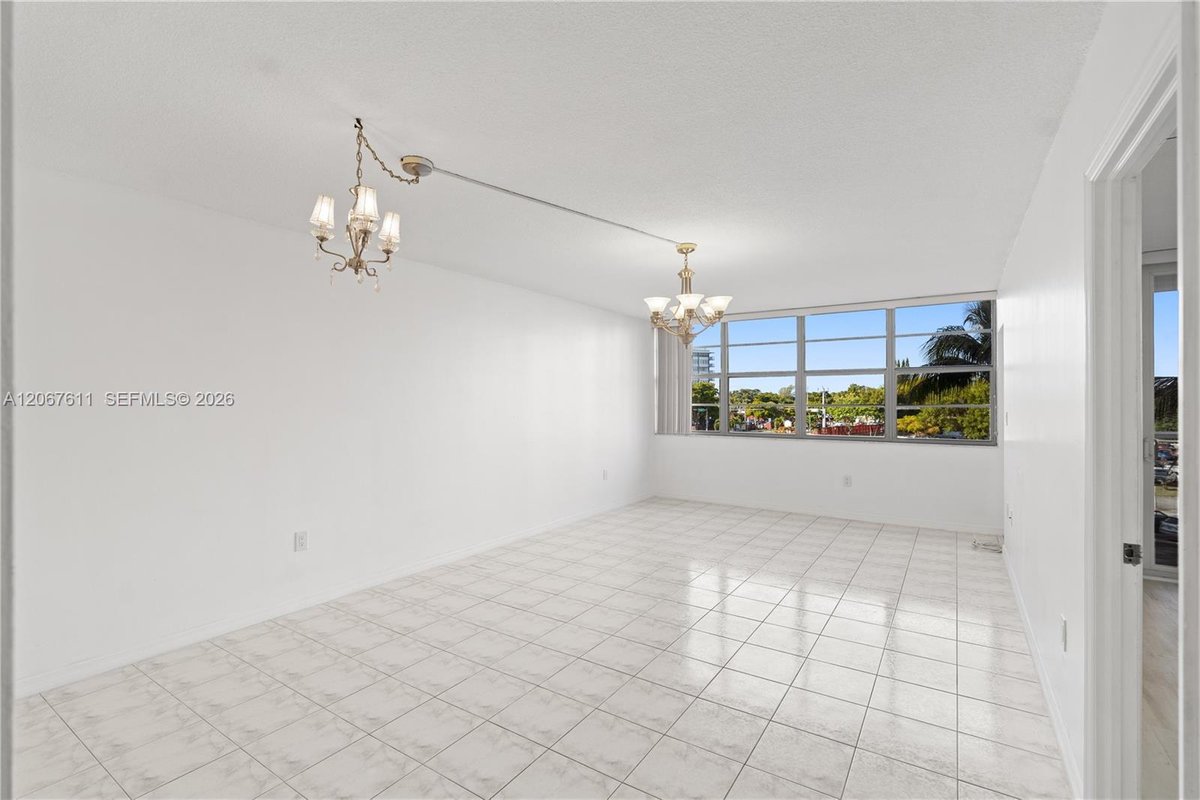 1351 NE Miami Gardens Dr # 301E, Miami FL 33179