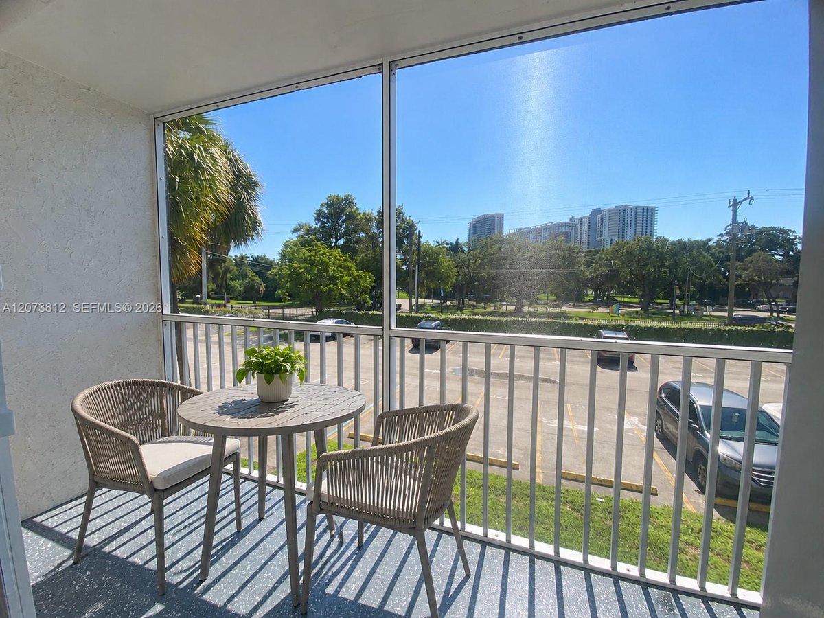 16851 NE 23rd Ave # B214, North Miami Beach FL 33160