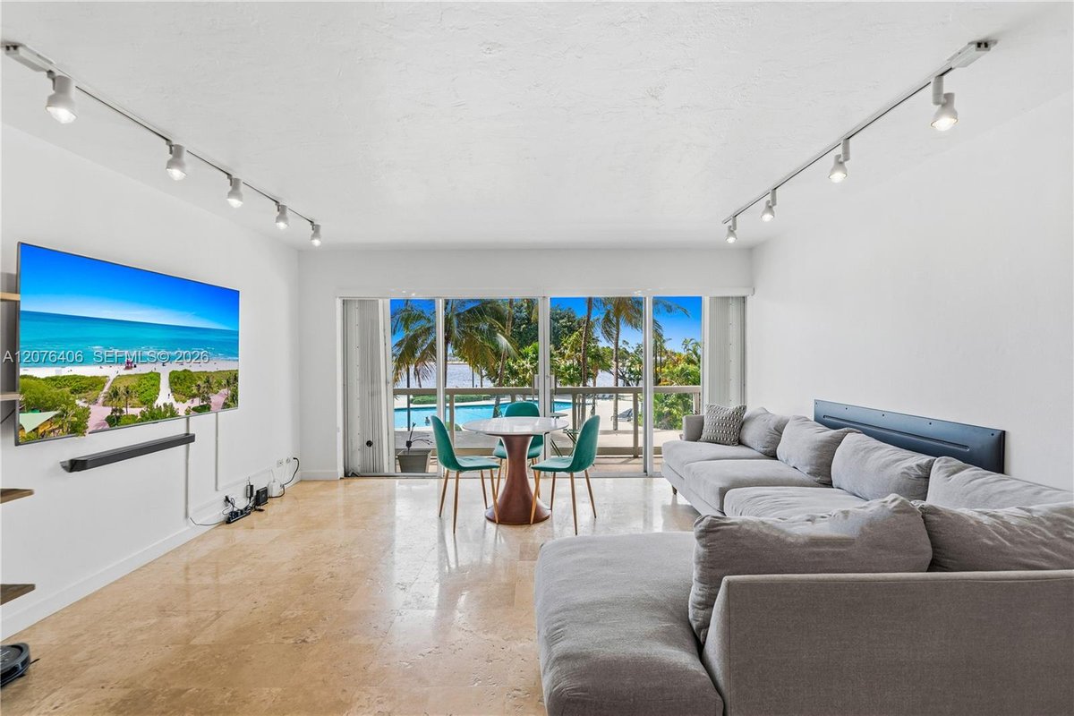 2451 Brickell Ave # 2T, Miami FL 33129