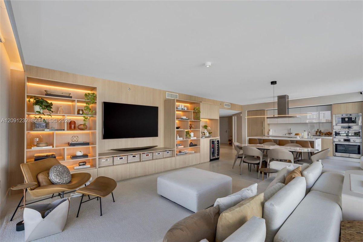 330 Sunny Isles Blvd # 701, Sunny Isles Beach FL 33160