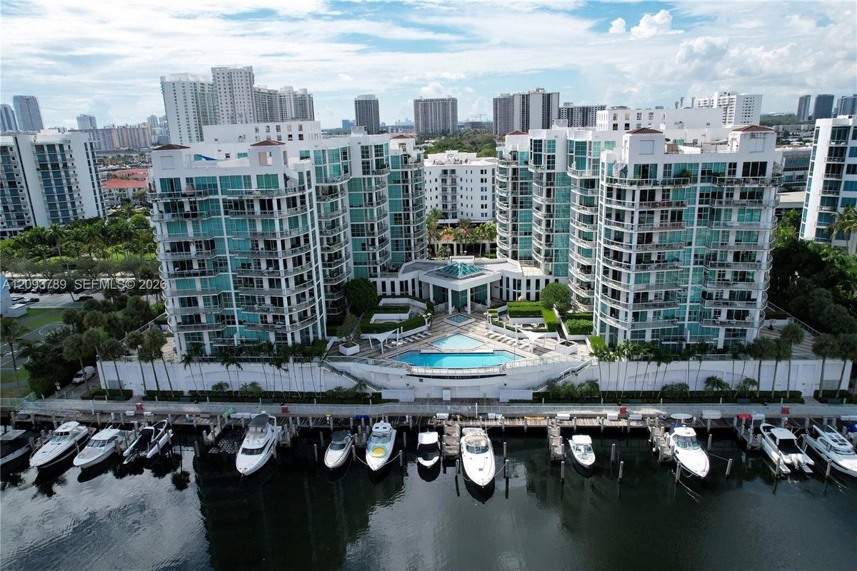 Aventura, FL