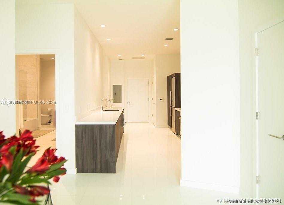 851 NE 1st Ave # 510, Miami FL 33132
