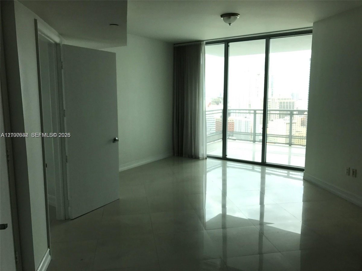350 S Miami Ave # 2811, Miami FL 33130