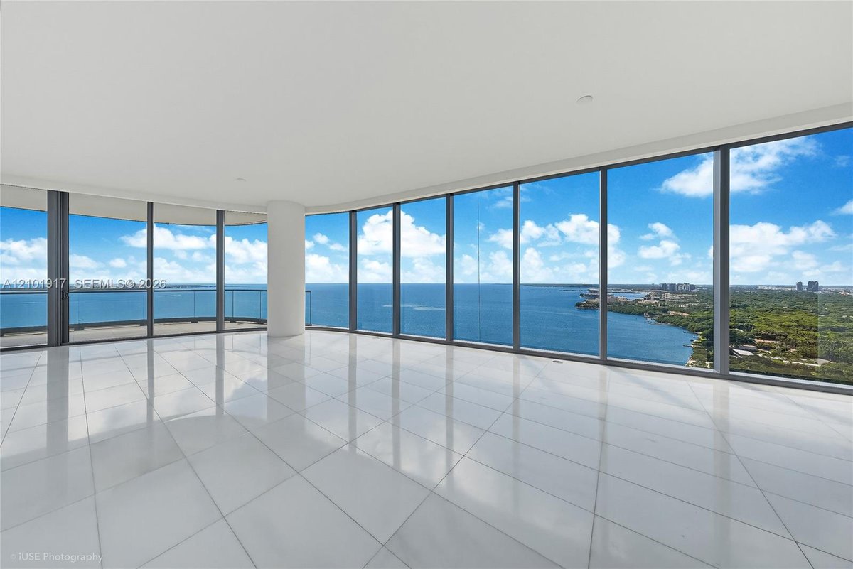 175 SE 25 RD # 3002, Miami FL 33129