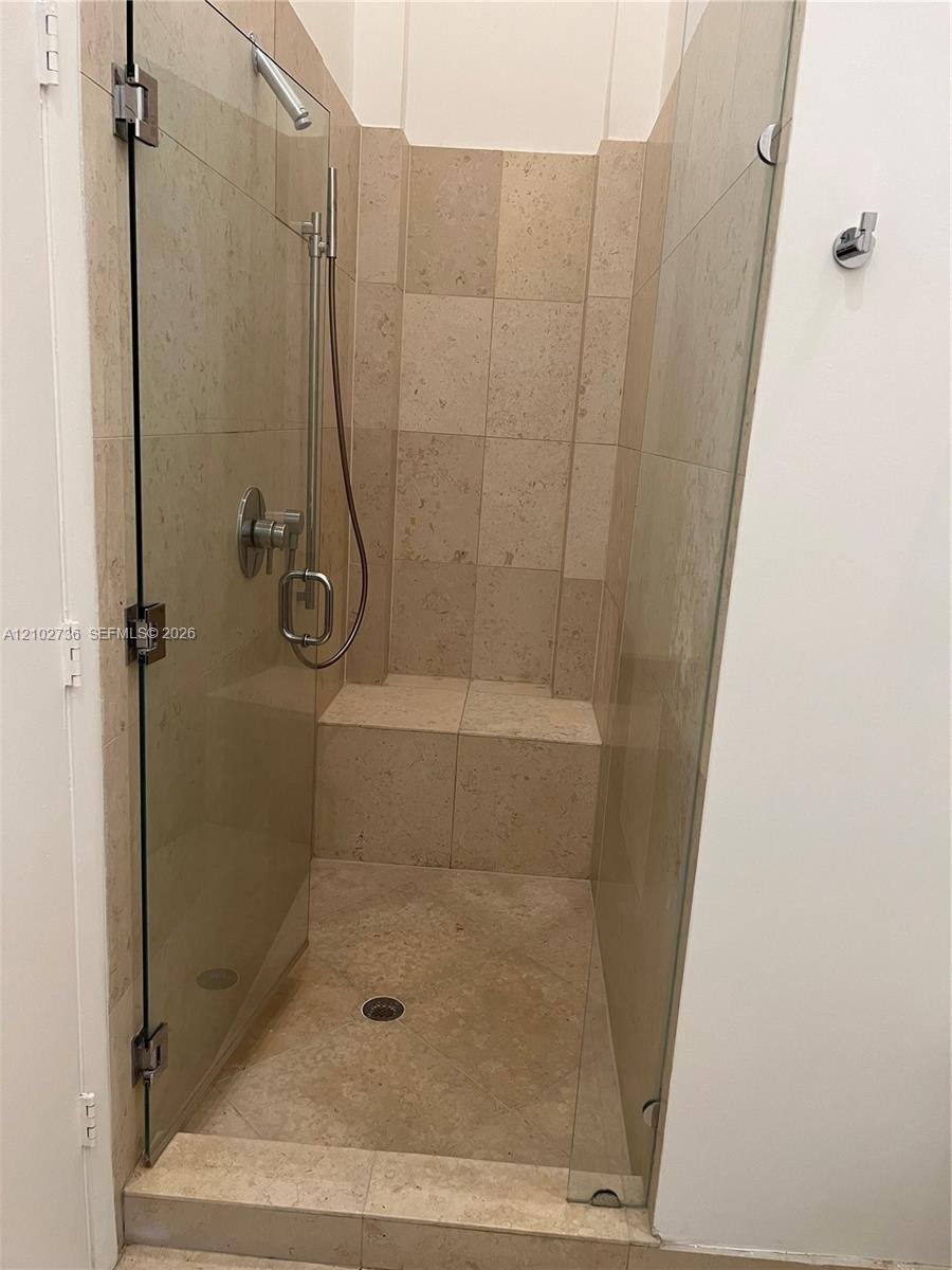 465 Brickell Ave # 2804, Miami FL 33131