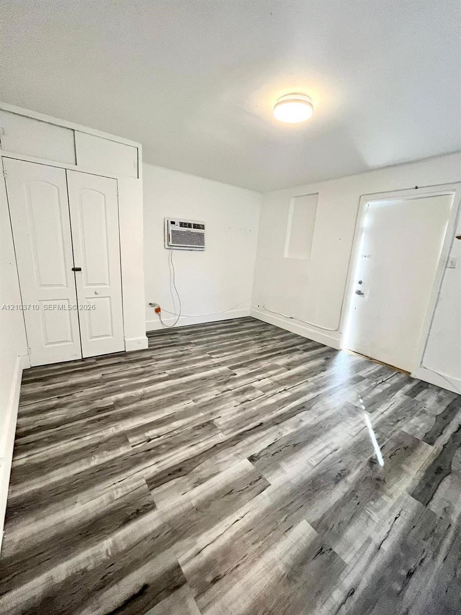 1648 NE 172 ST # 2, North Miami Beach FL 33162