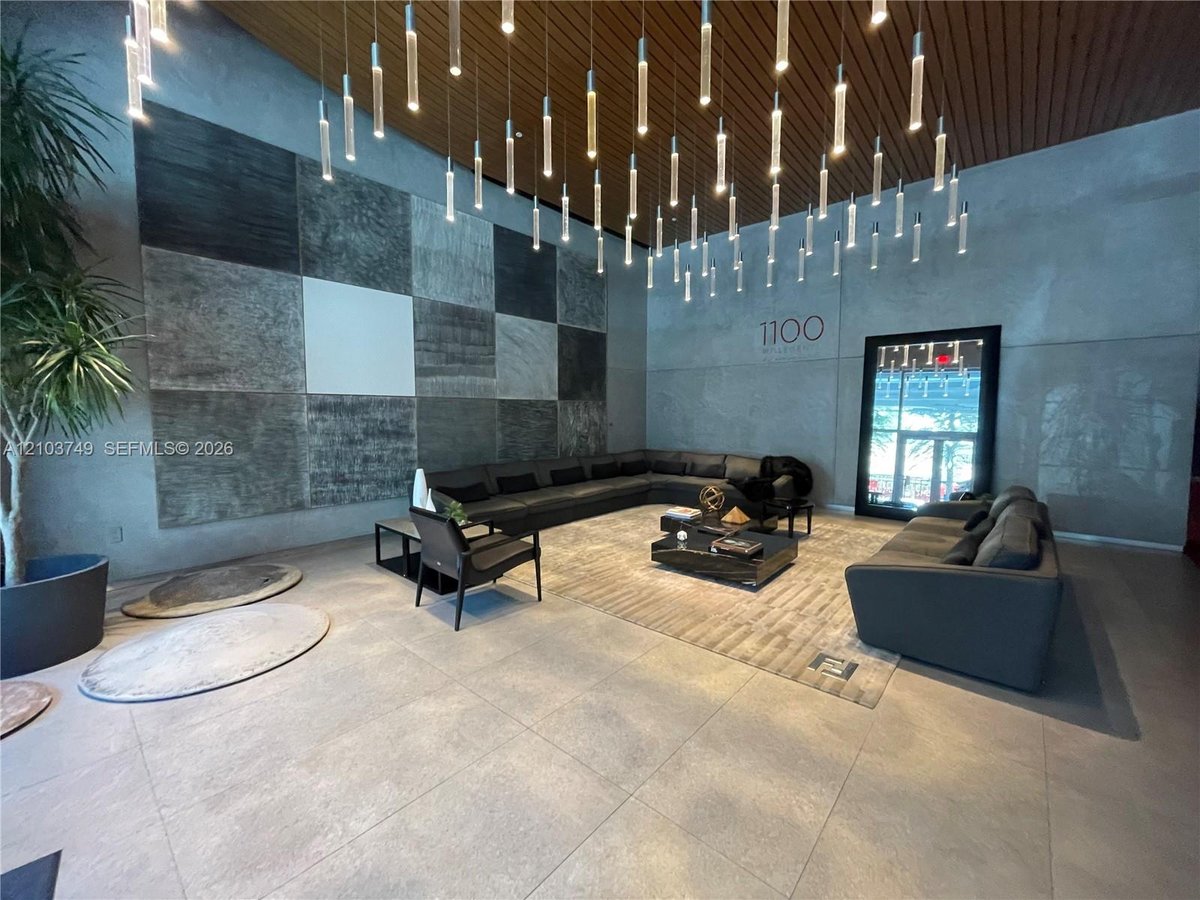 1100 S Miami Ave # 1004, Miami FL 33130