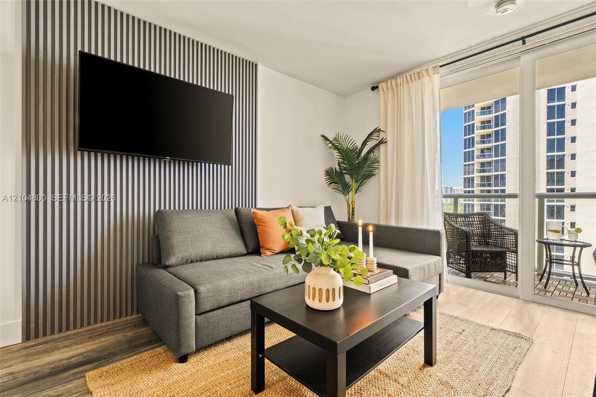 19201 Collins Ave # 924, Sunny Isles Beach FL 33160