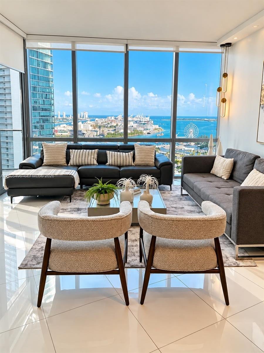 851 NE 1st Ave # 2309, Miami FL 33132