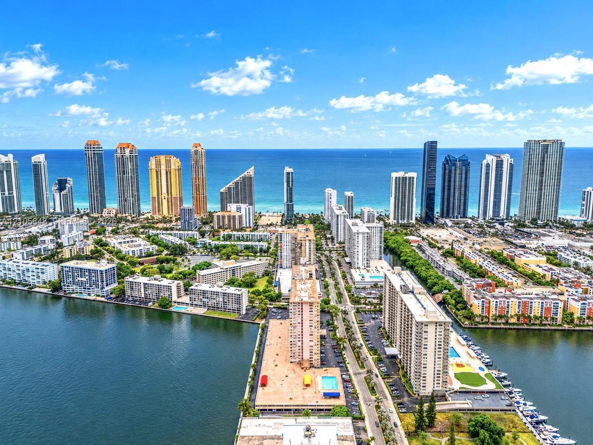 251 174th St # 212, Sunny Isles Beach FL 33160