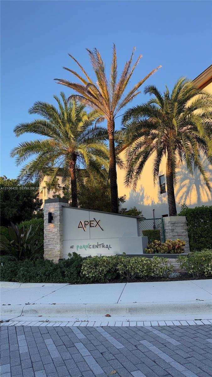 8195 NW 104th Ave # 4, Doral FL 33178