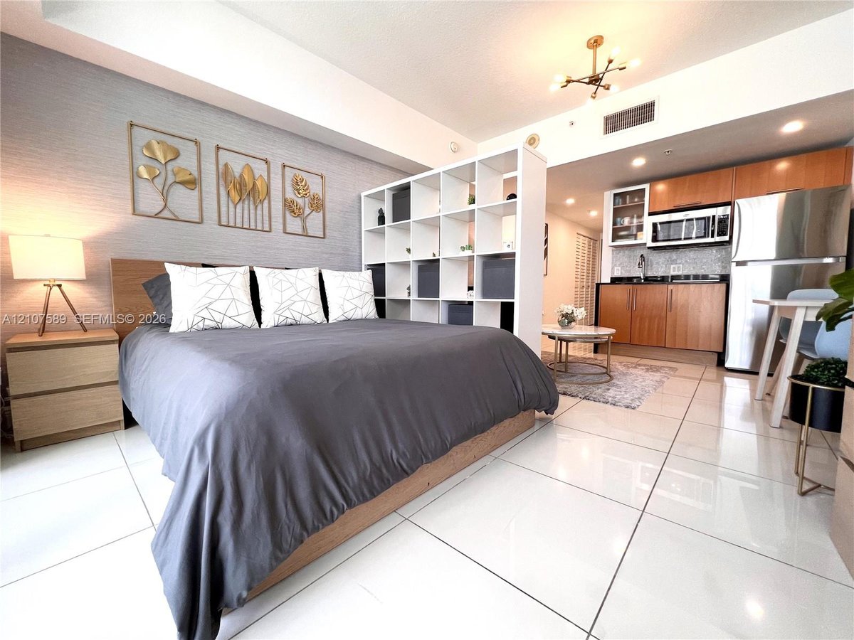 1750 N Bayshore Dr # 1218, Miami FL 33132