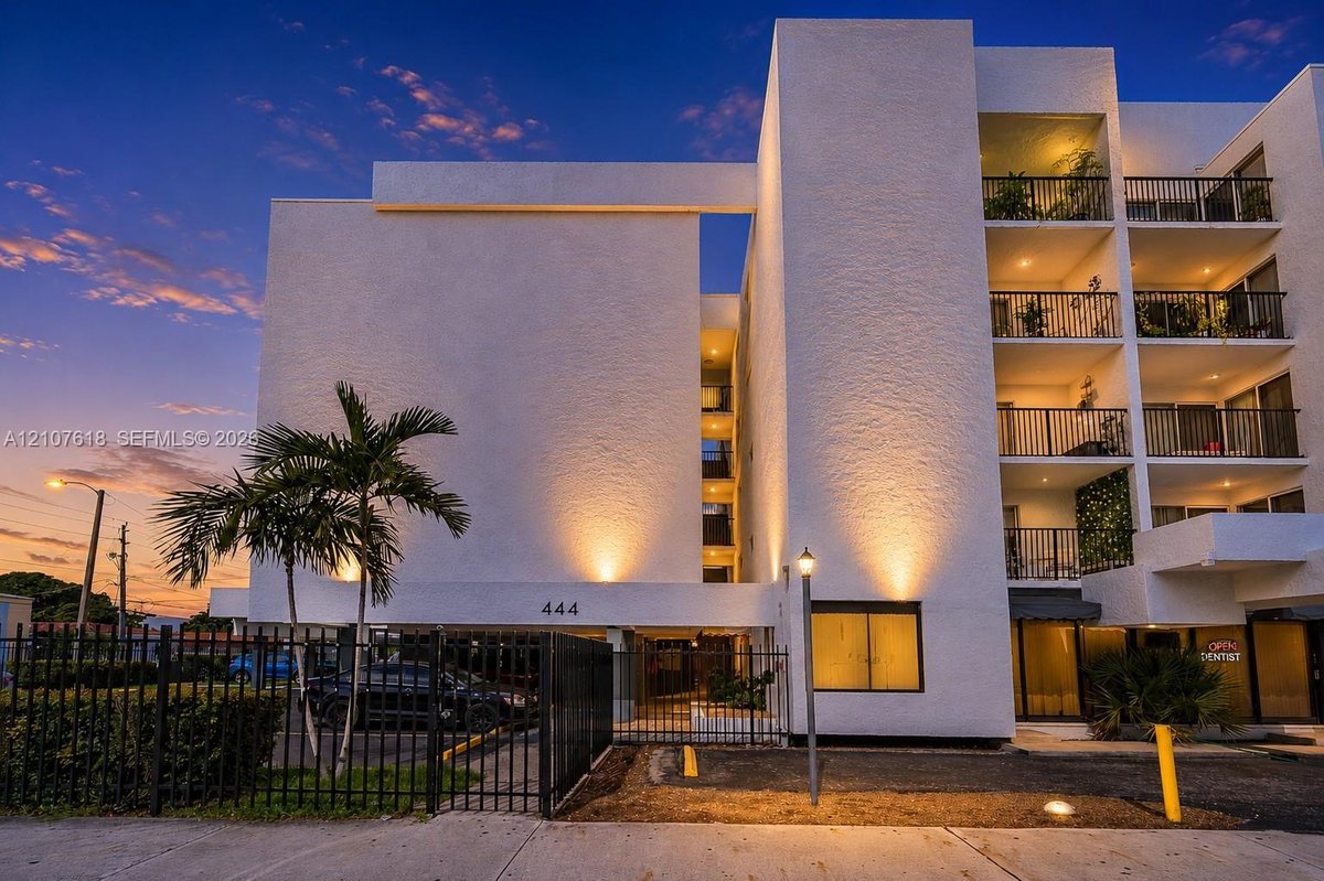 444 SW 27th Ave # 46, Miami FL 33135