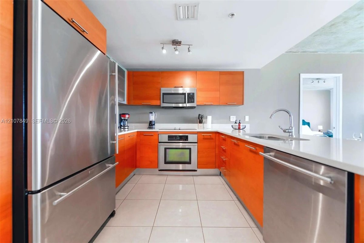 3250 NE 1st Ave # 1005, Miami FL 33137