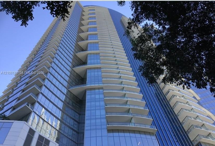 851 NE 1st Ave # 4008, Miami FL 33132