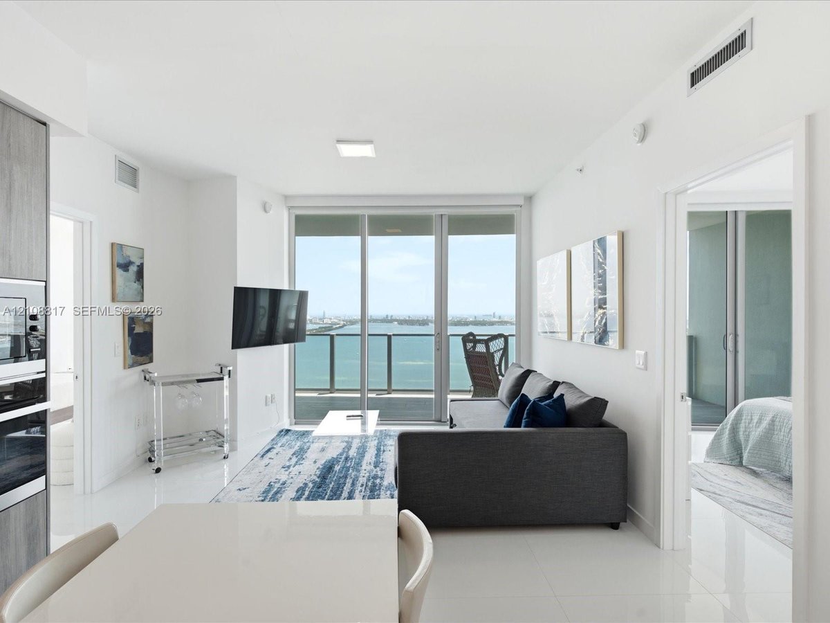 2900 NE 7th Ave # 4305, Miami FL 33137