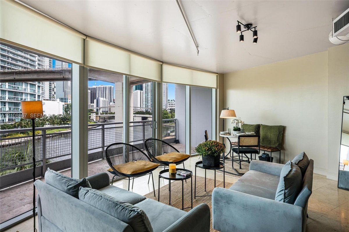 690 SW 1st Ct # 501, Miami FL 33130