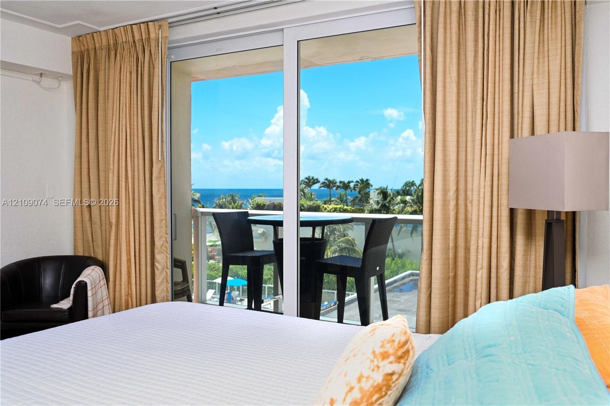19201 Collins Ave # 209, Sunny Isles Beach FL 33160