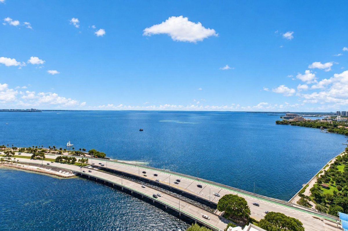 175 SE 25TH Road # 2403, Miami FL 33129