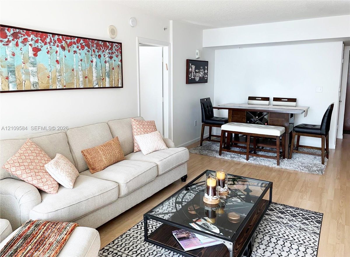 31 SE 5th St # 1608, Miami FL 33131