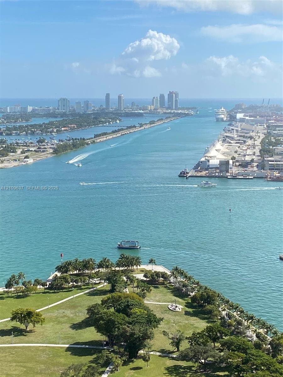 1040 Biscayne Blvd # 1408, Miami FL 33132
