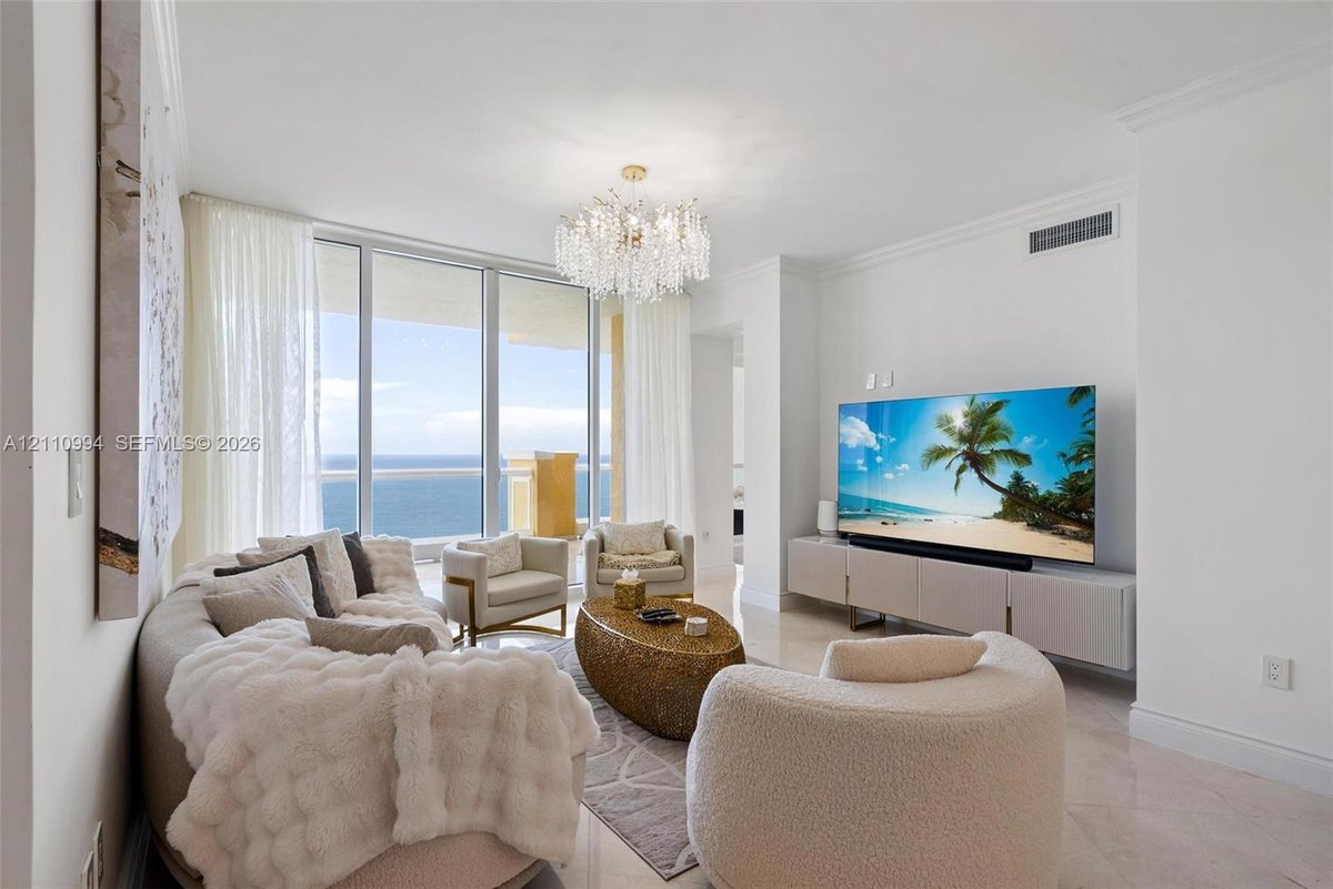 17875 Collins Ave # 2405, Sunny Isles Beach FL 33160