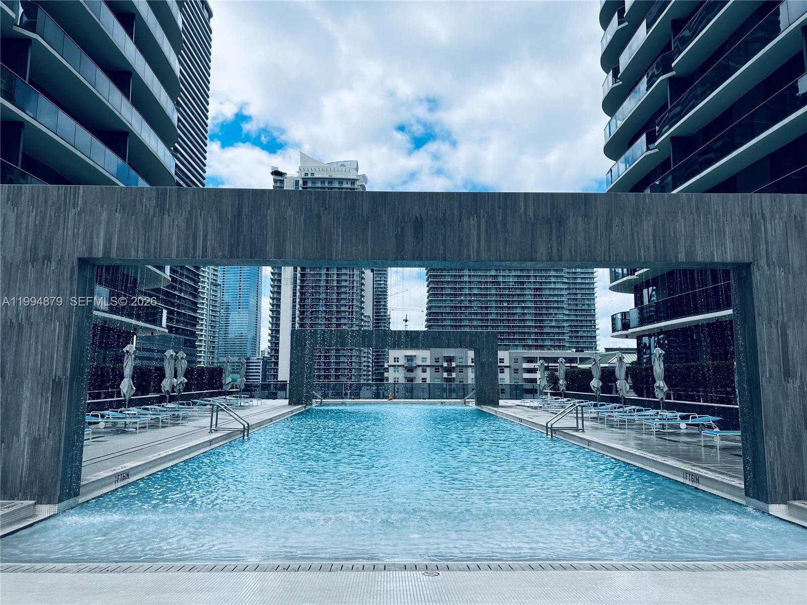 45 SW 9th St # 2004, Miami FL 33130