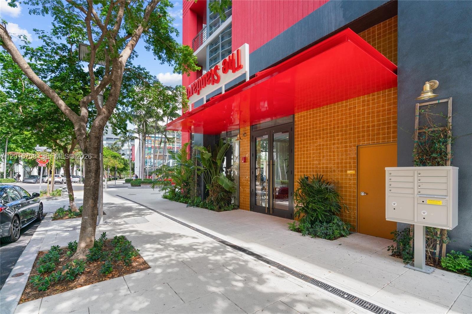 90 NE 32nd # 313, Miami FL 33137