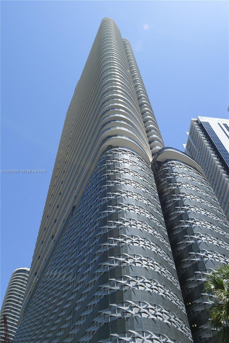 1000 Brickell Plz # 2014, Miami FL 33131