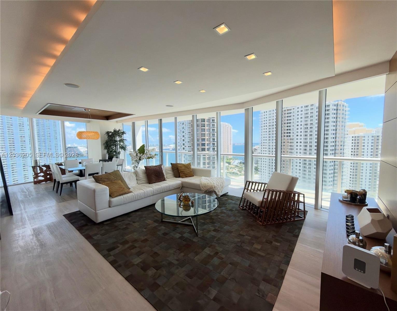 465 Brickell Ave # 2101, Miami FL 33131