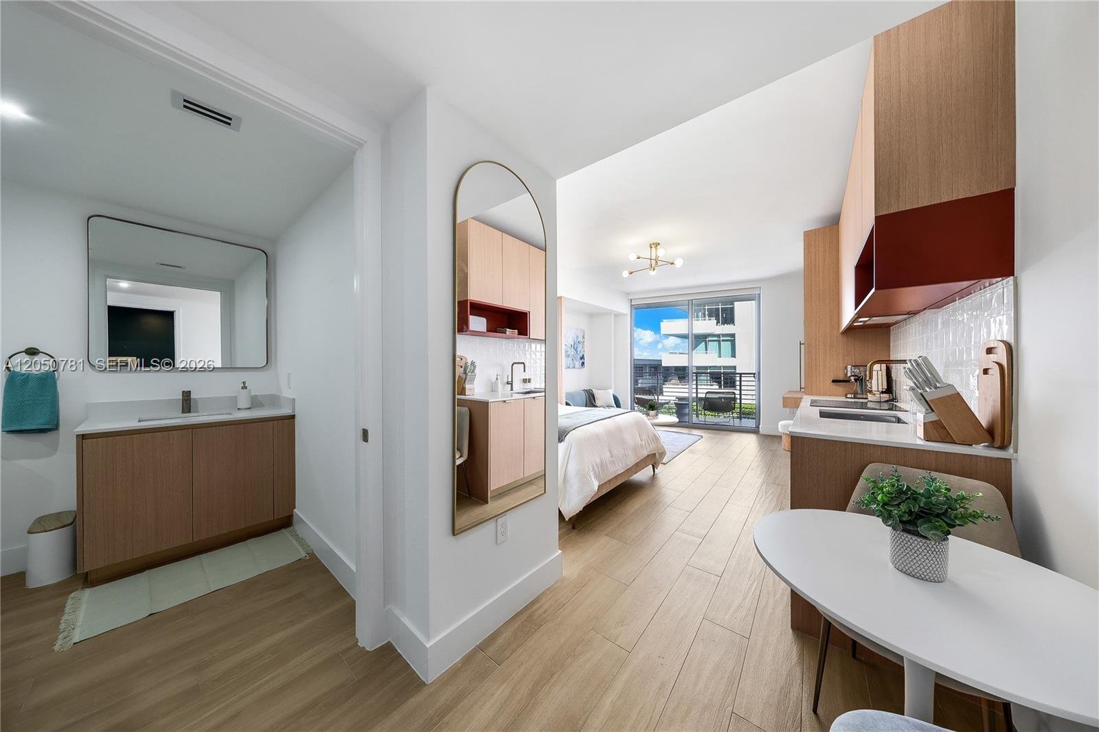 90 NE 32 # 713, Miami FL 33137