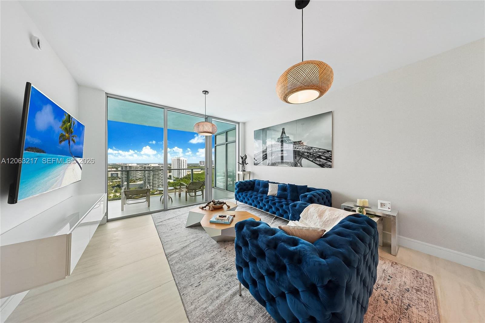 2411 Laguna Circle # 2010, Miami FL 33181